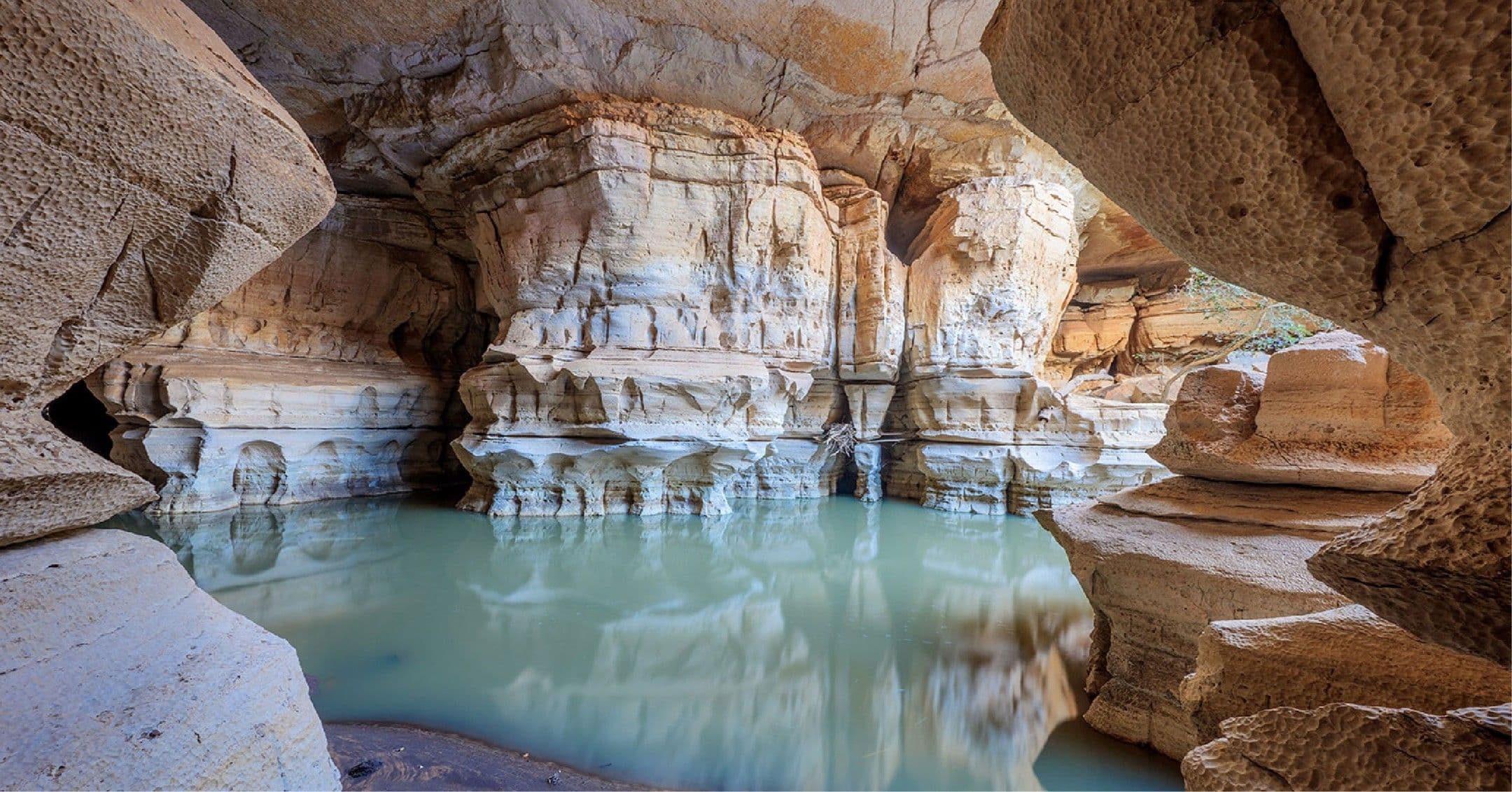 Sof Umar Cave photo 1
